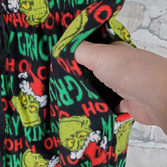 Dr Seuss Merry Grinchmas Fleecy Lounge PJ Pants Black Red Green Size Medium - Picture 5 of 9